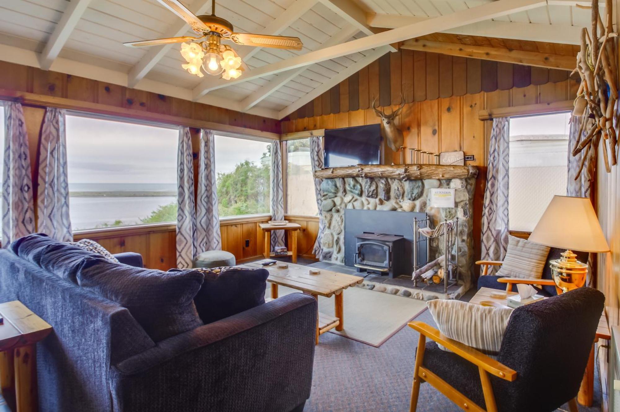Rustic Coastal Smith River Cottage With Ocean Views! Exterior foto